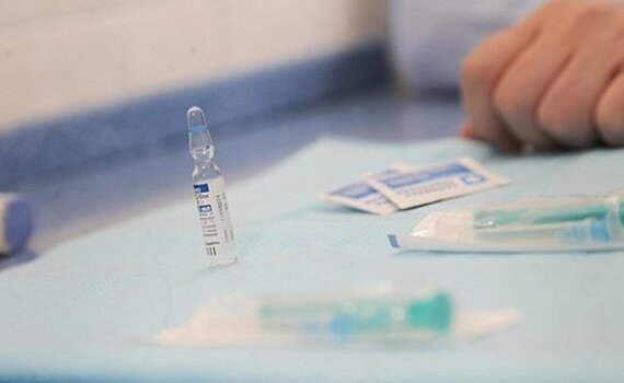 В Минздраве России рекомендовали ревакцинироваться от COVID-19 раз в полгода