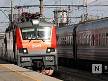 Поезд насмерть сбил мужчину в Володарском округе