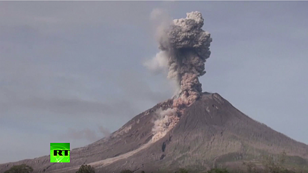 На Суматре произошло извержение вулкана Синабунг