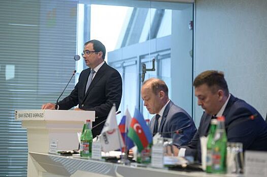 Бизнес-форум с участием предпринимателей Азербайджана и Свердловской области начал работу в Баку