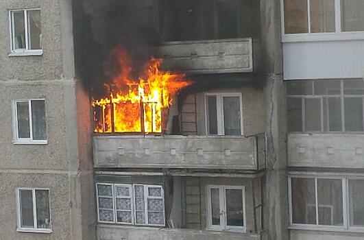 Пожар произошел в жилом доме в Москве