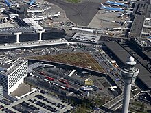 Автомобиль врезался в толпу в Амстердаме