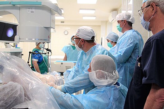В областной больнице №2 Оренбурга применяют новый метод лечения мочекаменной болезни