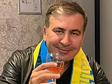 Неизвестный с заточкой атаковал Саакашвили
