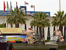 Хмеймим: рай для военных в пределах границ России, которые нигде не кончаются (Al Araby, Великобритания)