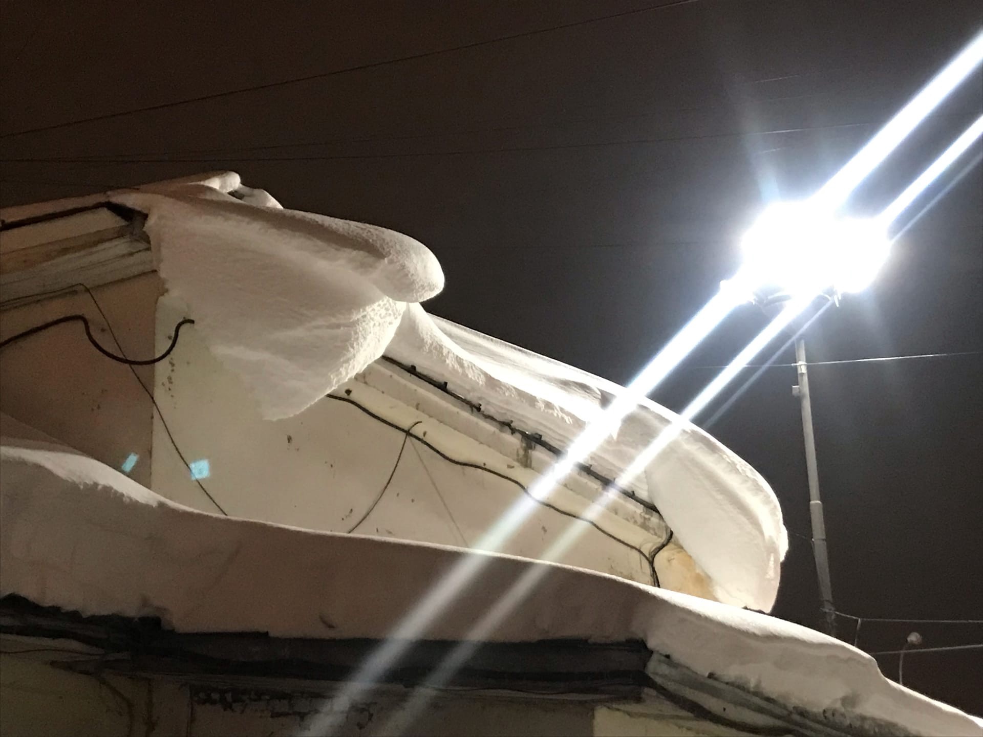 Следователи проверяют жалобы жителей Воткинска и Ижевска на протекающие крыши жилых домов