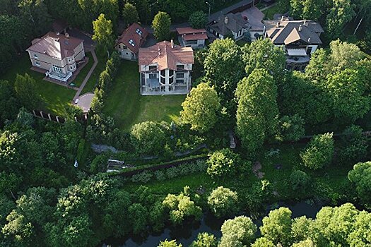 В России цены на аренду загородных домов выросли на 50%