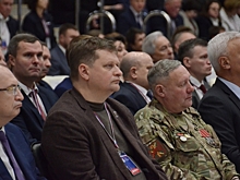 Из президиума политсовета петербургского реготделения «Единой России» исключили Милонова, а включили Серавина