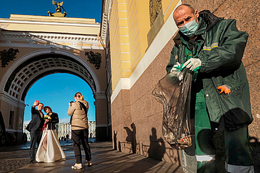 Россияне не желают сортировать мусор. Как их заставить?