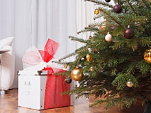 Как украшенная елка может дополнить интерьер