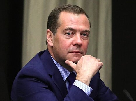 Медведев заявил, что мир находится на пороге новой мировой войны