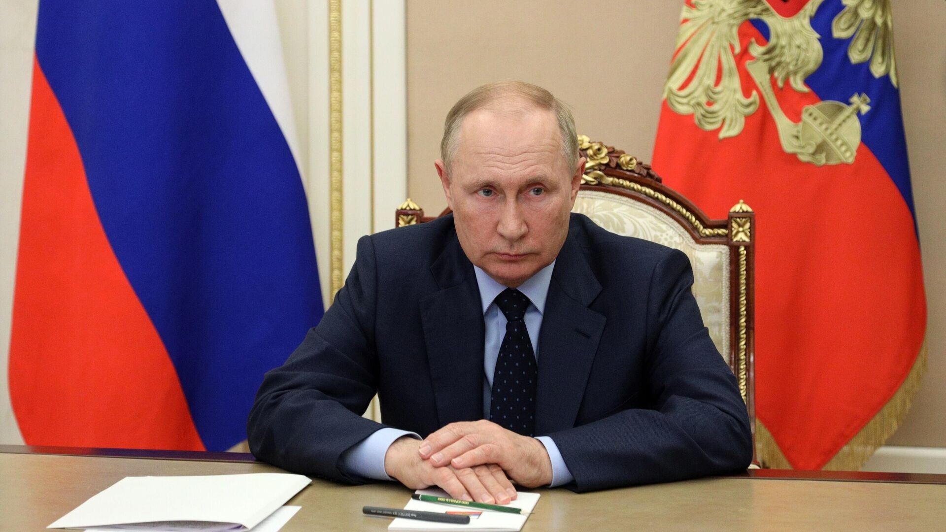 Путин провел встречу с Мезенцевым
