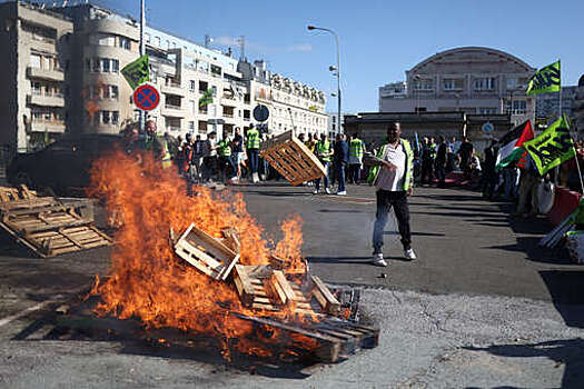 Le Figaro: свыше 400 тысяч человек участвуют в протестах во Франции