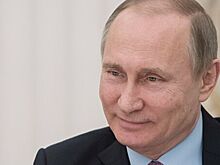 Путин съел любимое мороженое на МАКСе