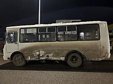 Легковушка врезалась в автобус в Сарапуле