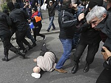 В Ереване задержаны десятки человек