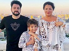Идиллия! Особенный сын Нетребко закружил звездную маму в вальсе