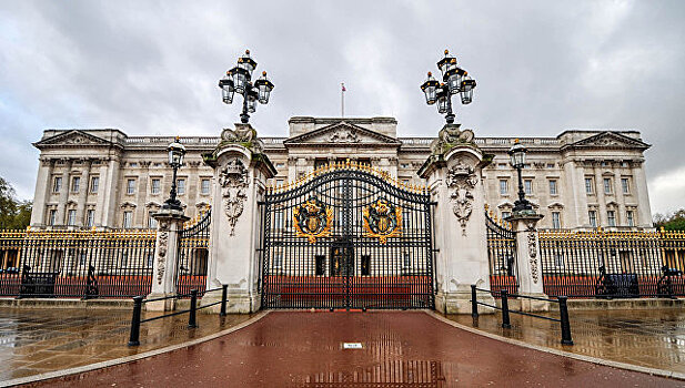 У Букингемского дворца отменили церемонию смены караула