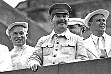 «Гитлер казался Сталину податливым фигляром»
