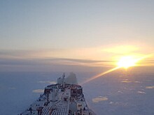 «Судно — изначально место повышенной опасности»: моряк рассказал о главной угрозе для корабля в Арктике