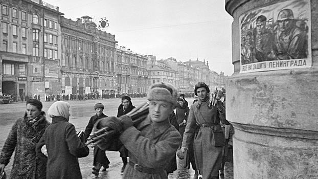 «Багдадский вор», хлеб по 450 рублей, елочные базары: история блокады Ленинграда