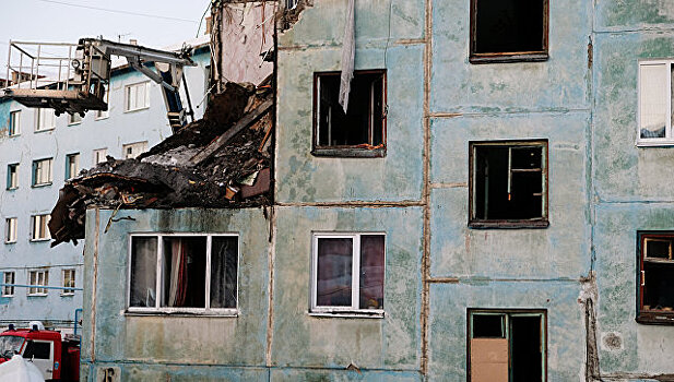 Дело об обрушении дома в Мурманске переквалифицировали
