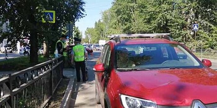 В Екатеринбурге водитель сбил на пешеходном переходе четверых детей