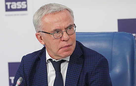 Фетисов считает, что политические споры могли стать причиной драк хоккеистов Канады и США