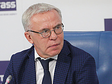 Фетисов считает, что политические споры могли стать причиной драк хоккеистов Канады и США
