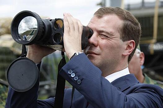 Медведев назвал Зеленского «упоротым кровавым клоуном»