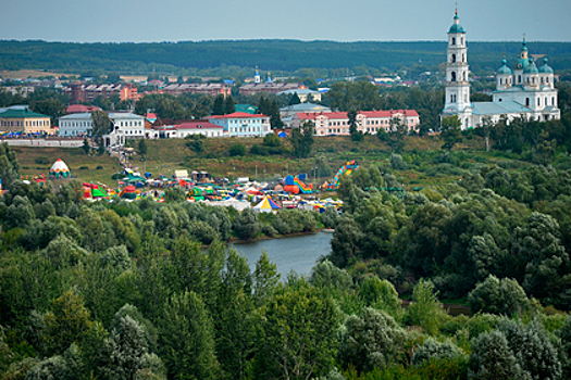 Названы самые популярные для летних путешествий малые города России