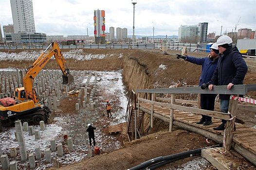 В Красноярске проконтролировали стройку аквапарка