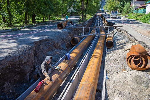 Важную теплосеть ремонтируют во Владивостоке