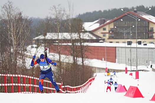 Результаты Зимнего Павловского забега, который прошел 18 февраля. На дистанции 3 км установлен рекорд трассы