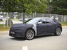 Электрокросс Genesis впервые запечатлели во время тестов на дороге