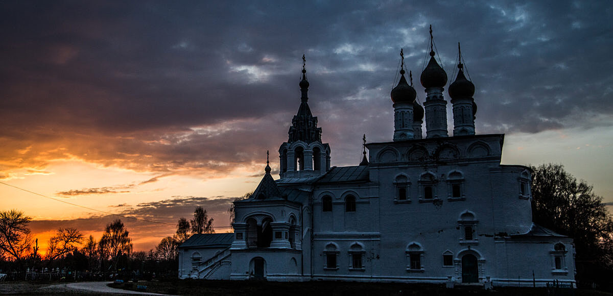 Российские древности: Церковь Воскресения Христова в селе Исады