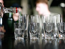 Эксперт: водка в России не подорожает