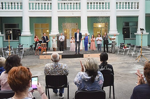 Театр «Рампа» открыл в Находке XVI театральный сезон