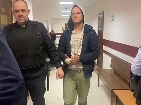 Суд арестовал обвиняемого в попытке зарезать двух человек во Фрязине
