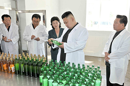 Власти КНДР озаботились проблемой водки с пивом