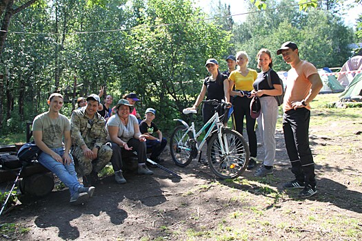 Челябинские таможенники отметили юбилей службы велопробегом