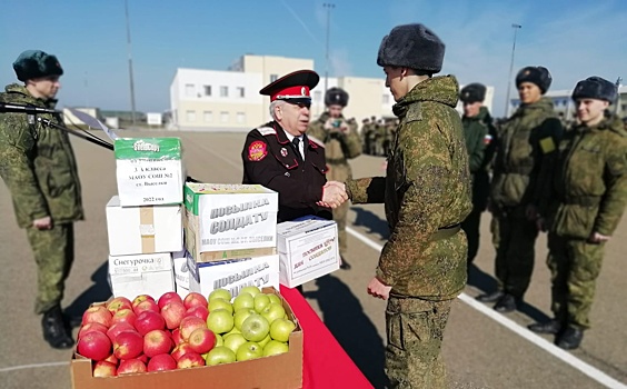 Выселковская школа сделала подарок кубанским артиллеристам