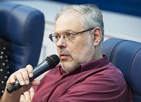 Грядёт катастрофа: Хазин объяснил, как спасать деньги