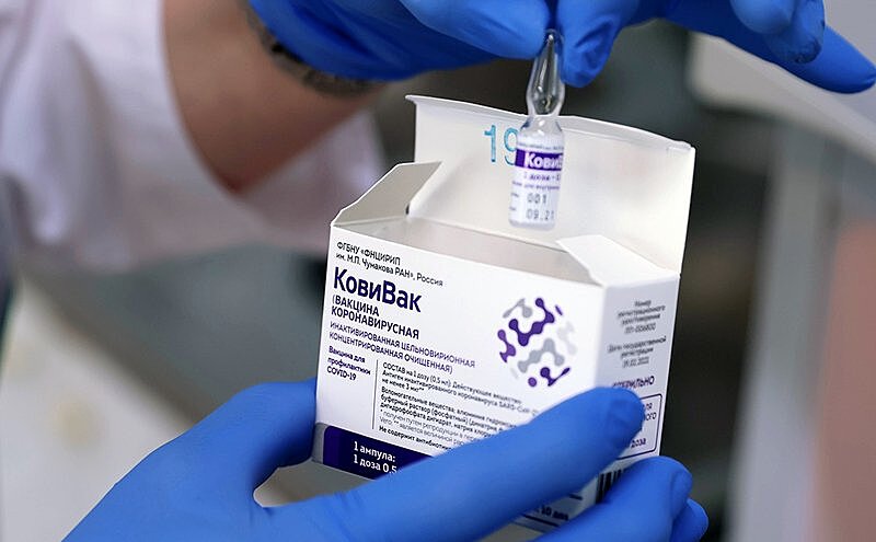 В России приостановили производство вакцины от коронавируса «КовиВак»