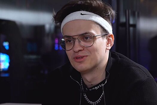 Стример Бустер появился в новогоднем фильме «Хозяйка нейросети»