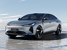 Сhery показала большой седан с экранами на кузове