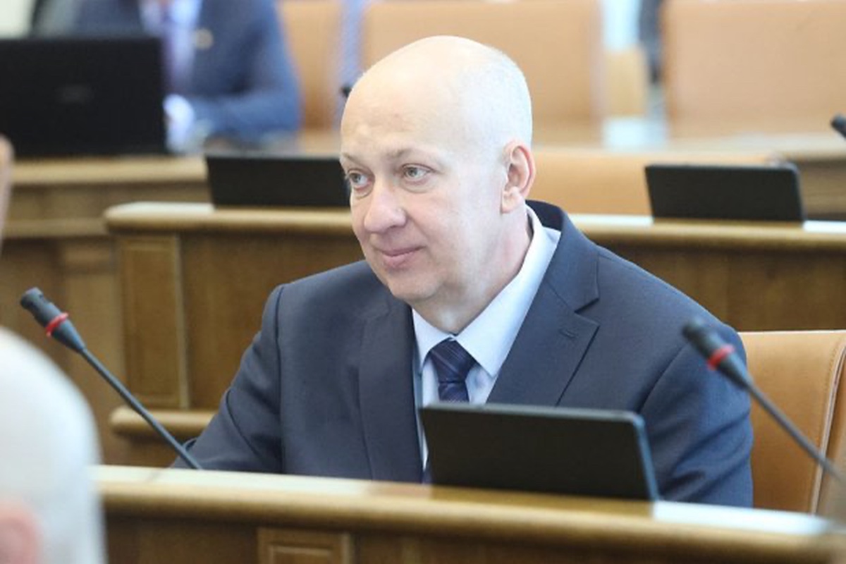 Красноярский депутат Енджиевский вернулся с передовой в свой кабинет
