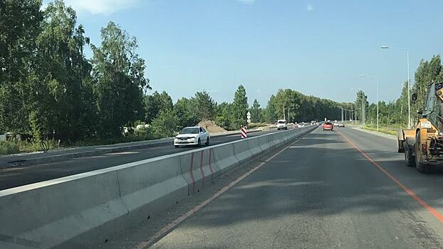 Теперь 4 полосы: дорожники разрешили ездить до Северного объезда по новому асфальту