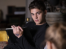 От юного Волан-де-Морта до звезды мелодрам: как изменился красавчик Хиро-Файнс Тиффин