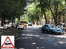 В ДТП на ул. Свободы в Самаре пострадали водитель и пассажирка такси